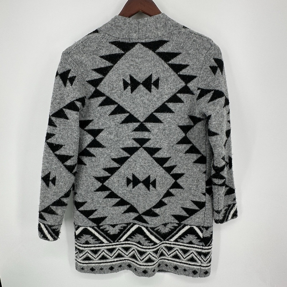 Frye Cardigan Sweater Womens Size M Gray Black Southwestern Aztec Open Front - Picture 5 of 8